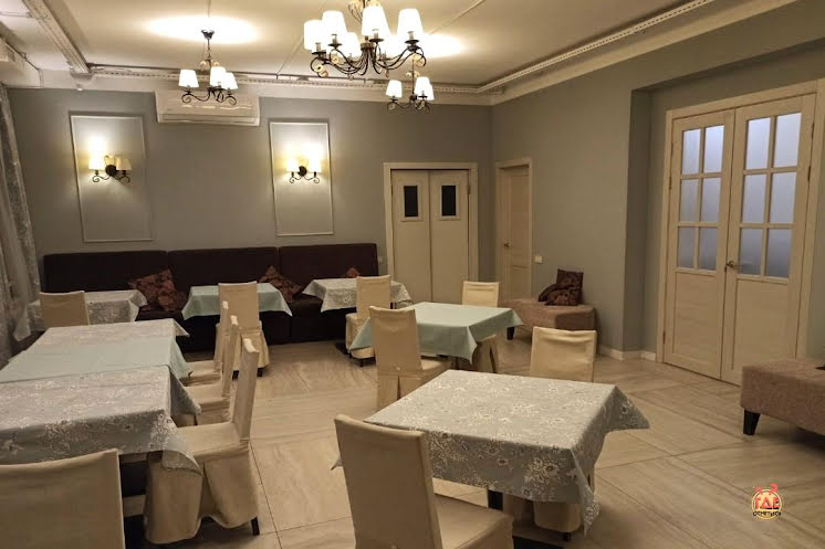 Малый зал в «LovEda  на Кулибина» фотография №2