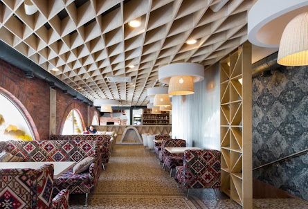 Основной зал в Зал «Золотой»