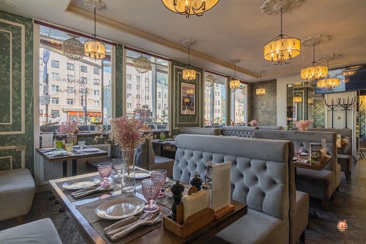 Основной зал в «Галата на Лиговском» фотография №16