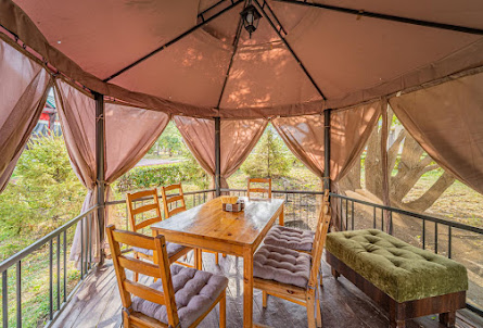 Шатер в Шатер