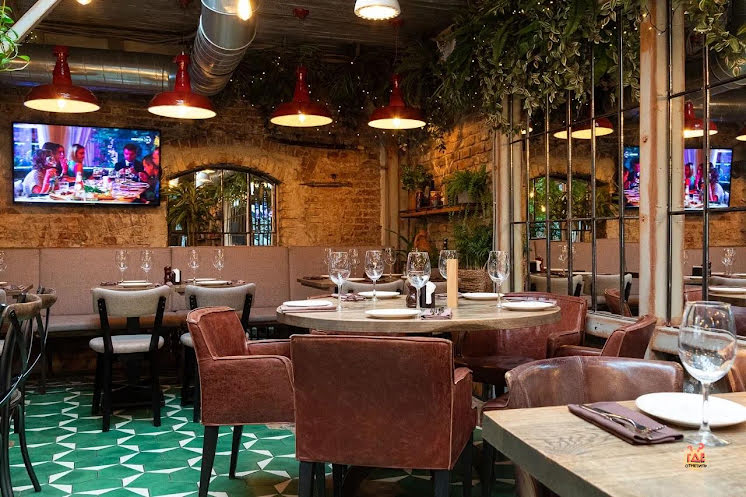 Основной зал  в «DIDI» фотография №11