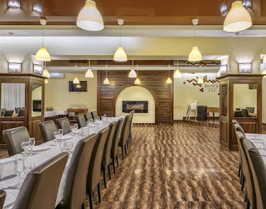  ресторан Волга