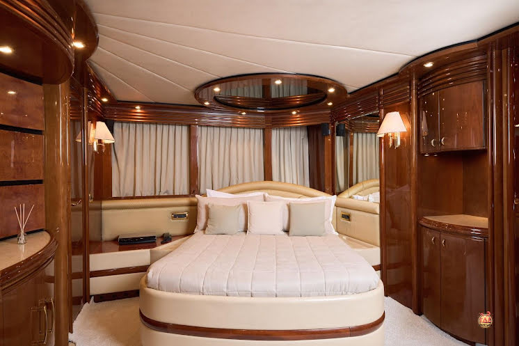 Доминатор  в «YES BOAT» фотография №13