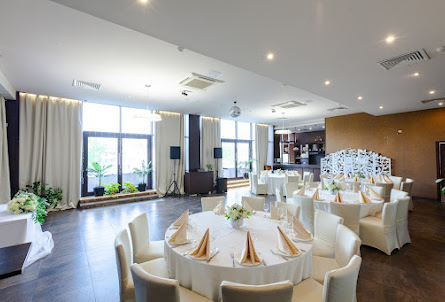 Зал Atrium в Караоке-зал 