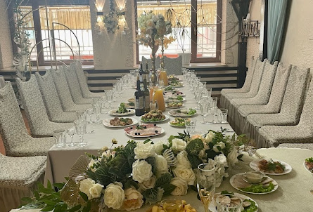 Большой зал  в Малый зал 