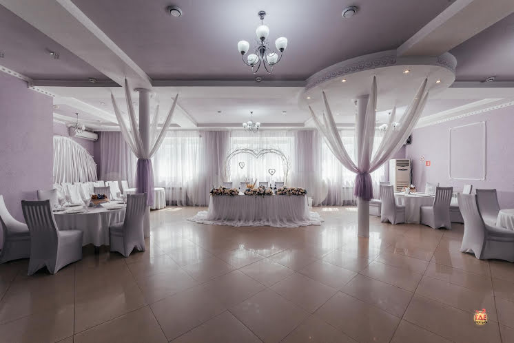 Белый зал в «Лабиринт» фотография №8