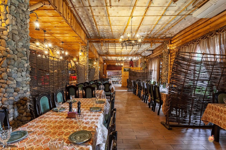 Основной зал в «Помещик на Бершанской» фотография №13