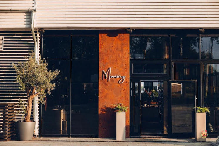 Основной зал в «Mooring» фотография №7