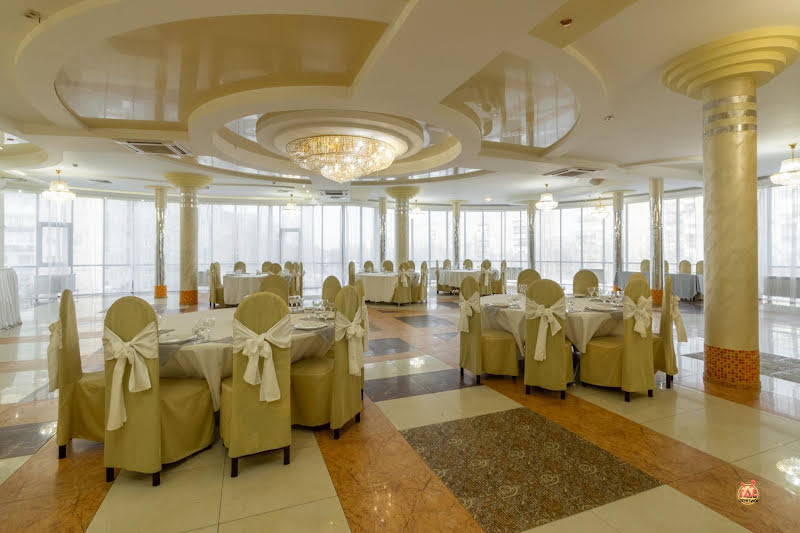 У Озера ​на Героев Космоса фотография №5