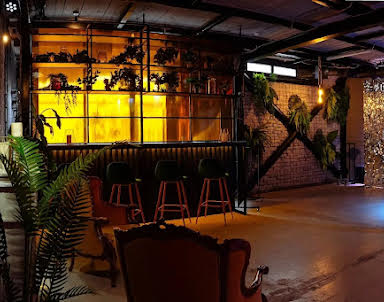 Корпоратив в Memories на набережной Обводного канала