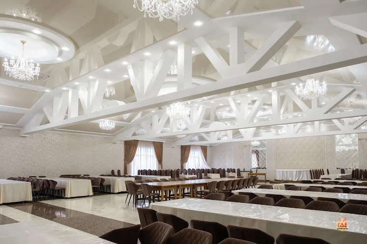 Зал на 400 человек в «Вечерний Баку» фотография №1