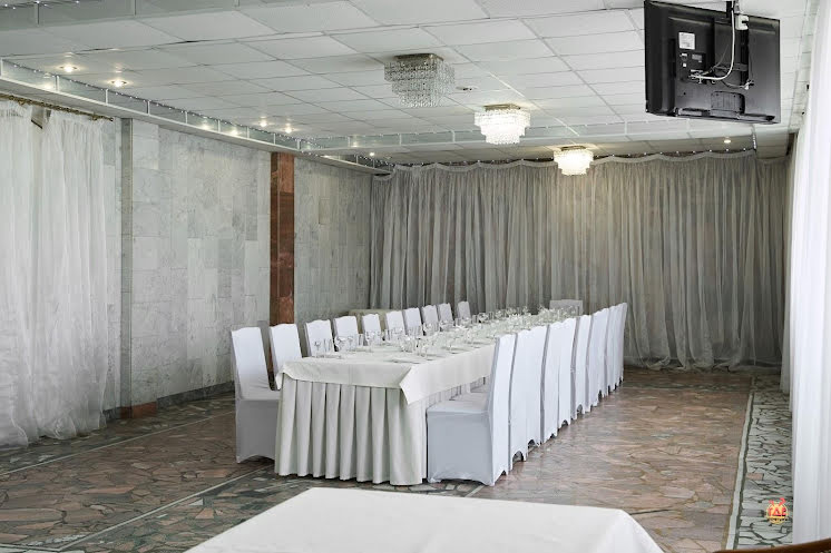 Большой банкетный зал в «Московский» фотография № 1