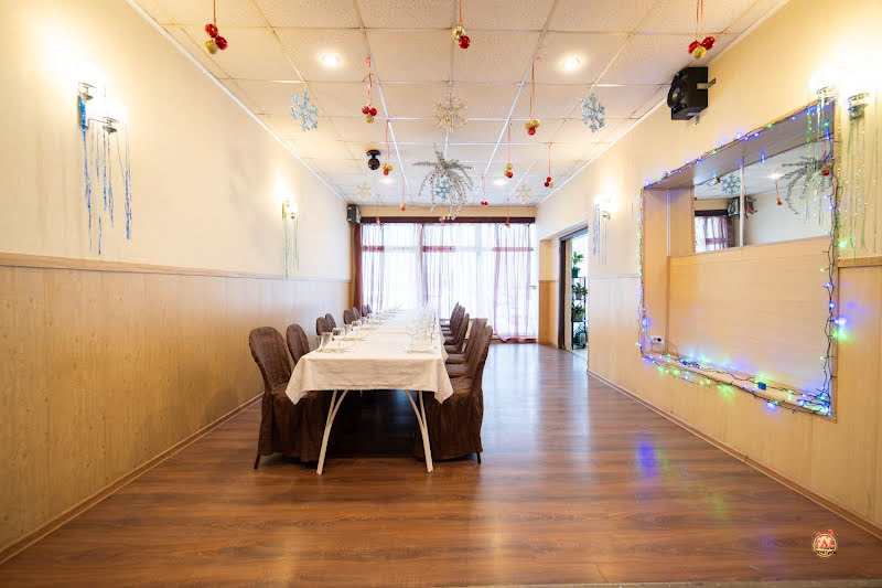 В кругу друзей фотография №5