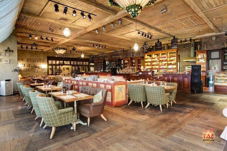 Основной зал в «Плюшкин» фотография №1