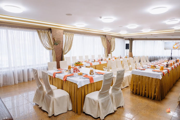 Основной зал  в «Вавилон» фотография №2