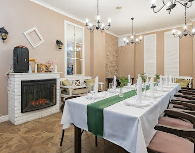  ресторан Гостиная на Железняка