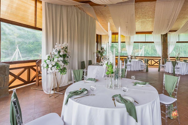 Веранда на озере в «Конюшня» фотография №5