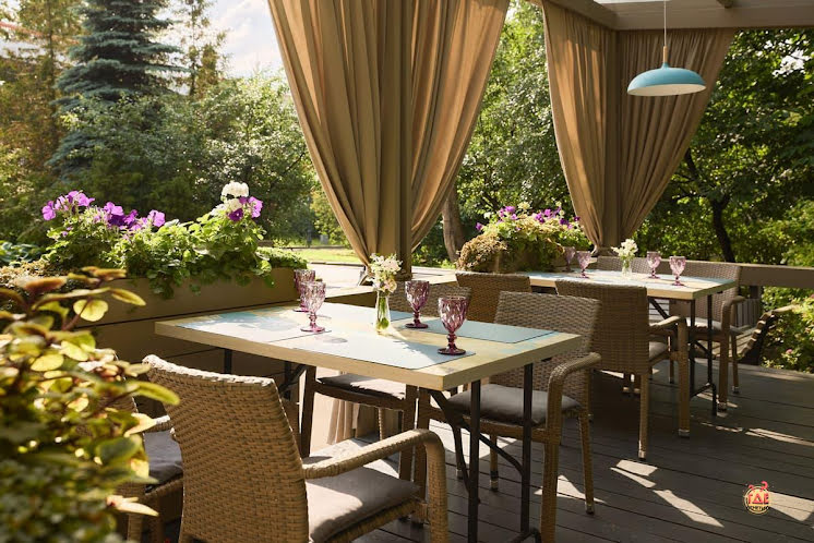 Летняя веранда  в «Времена года в Парке Горького» фотография №1