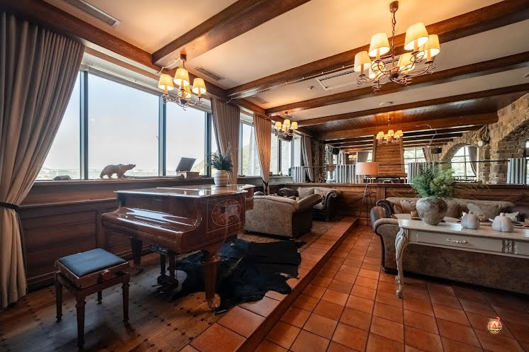 Большой панорамный зал в «Хозяин тайги» фотография №12