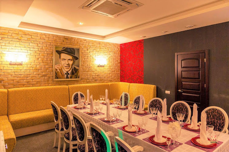 VIP-зал «Красный» в «NewsPub» фотография №1