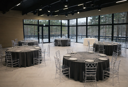 Зал «Малахит» в Зал «Аметист»