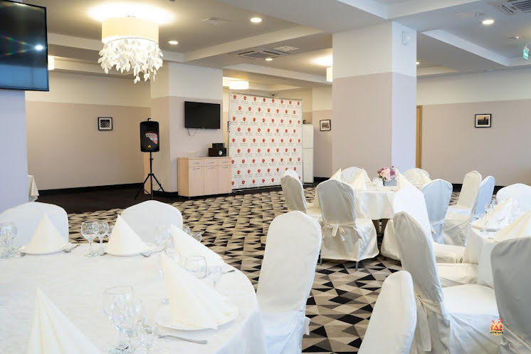 Зал AZIMUT в «AZIMUT Сити Отель Астрахань» фотография №8