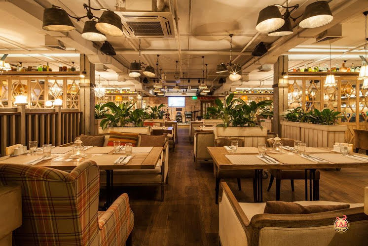 Основной зал в «Кувшин» фотография №19