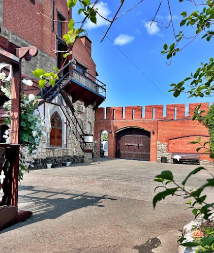 Летний двор в «Замок в долине» фотография №11