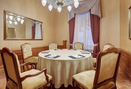 Зал «Сергеев Посад» в Зал «Романовский»