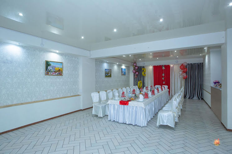 Малый зал в «Siesta на Петухова» фотография №6