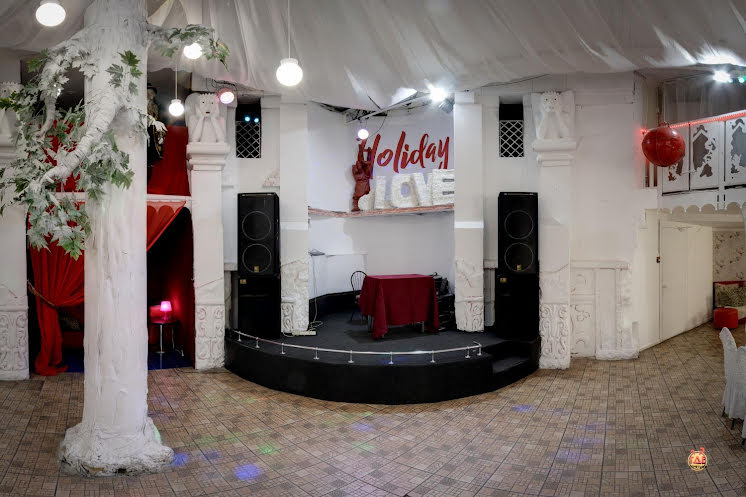 Зал Holiday в «Урфин Джюс» фотография №3