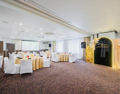  ресторан Novotel Yekaterinburg Centre