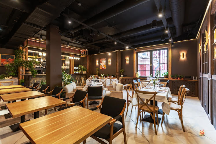 Зал ресторана  в «Perfect Pitch» фотография №15