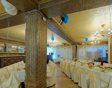 День рождения в Зеркала