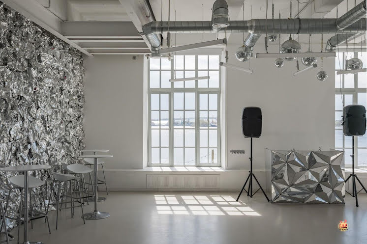 Mr.White в «Rubin Loft на Кожевенной» фотография №1