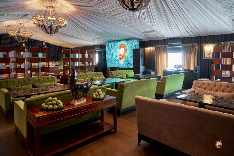 Основной зал в «Ginza» фотография №3