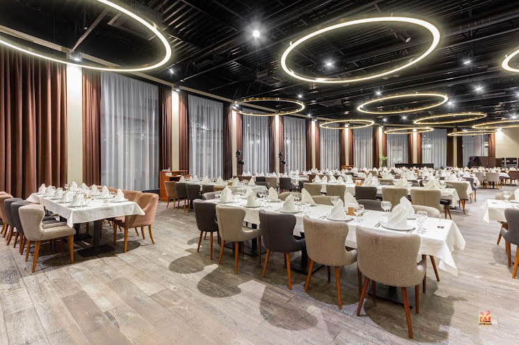 Большой зал в «Ассамблея» фотография №1