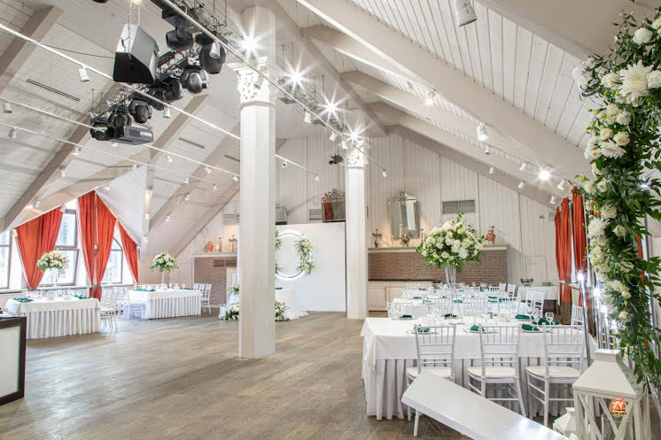 Банкетный зал «Шале» в «Калужская застава» фотография №16