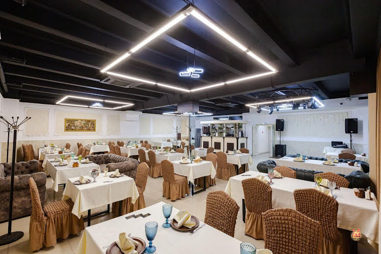 Основной зал  в «Огни Севера» фотография №7