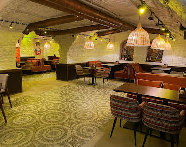  ресторан Тут Харчо Малый дом