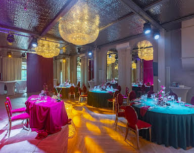  ресторан La Riva Hall