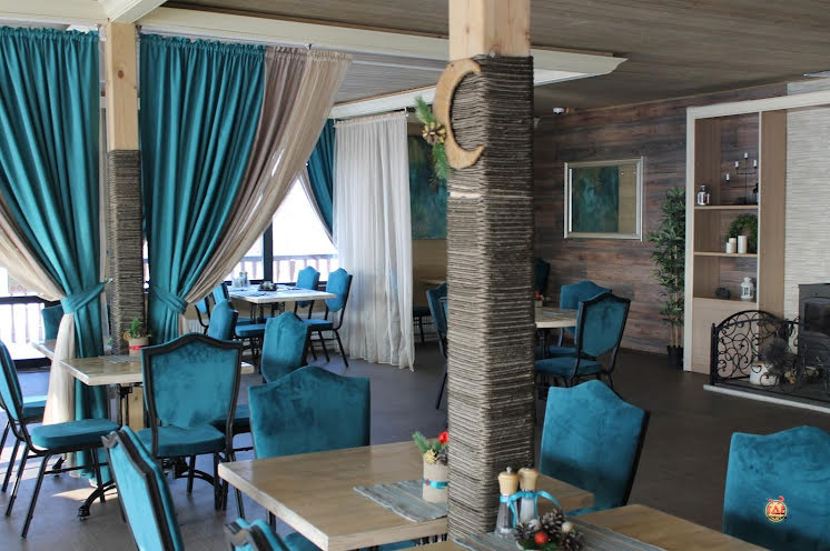 Основной зал в «Жульен» фотография №16