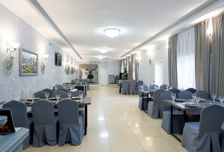 Средний зал  в Летняя терраса 