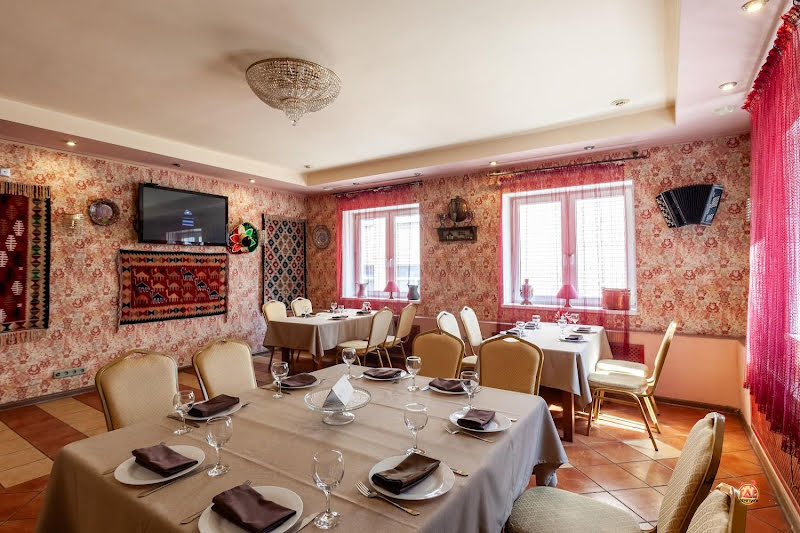 Золотой дворик фотография №19