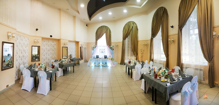 Банкетный зал в «Арт-кафе «ЧАЙКА»» фотография №2