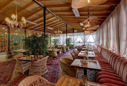 Летняя веранда в Караоке-зал