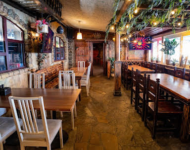  ресторан Руки Вверх!