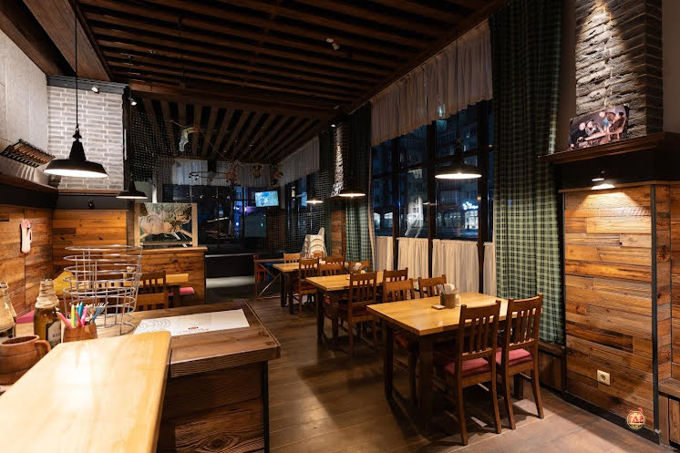 Основной зал в «Paulaner» фотография №8