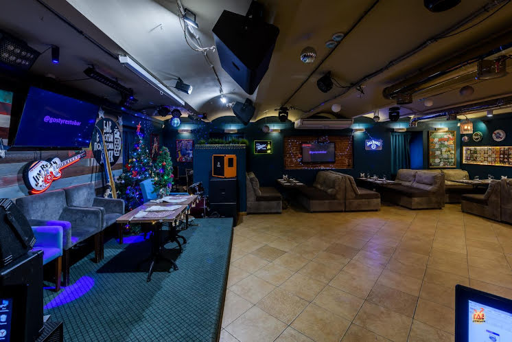 Основной зал в «GOSTY» фотография №1