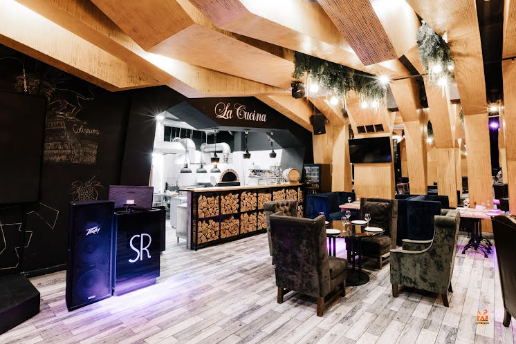 Основной зал  в «Sanremo» фотография №8